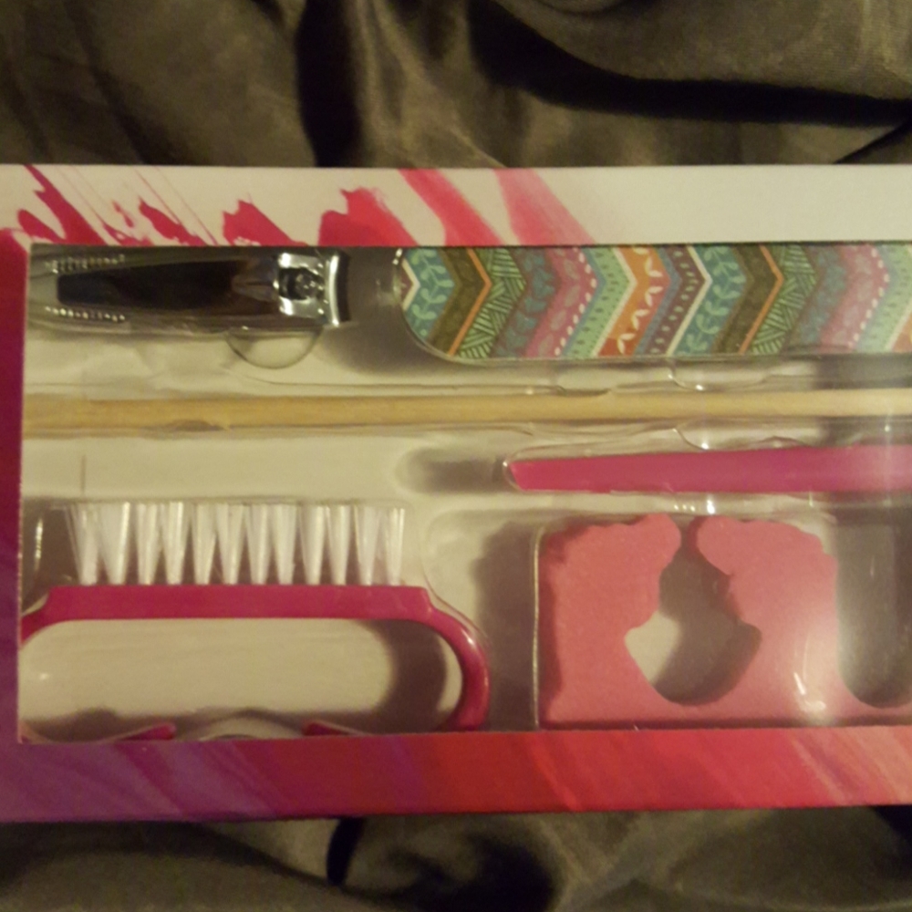 Nail Stuff - Picture 4 of 4